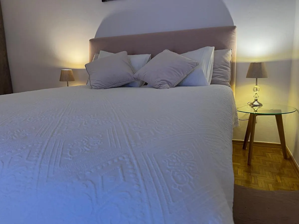 Louis & Elza Old Town Romantic Apartments Wroclaw
