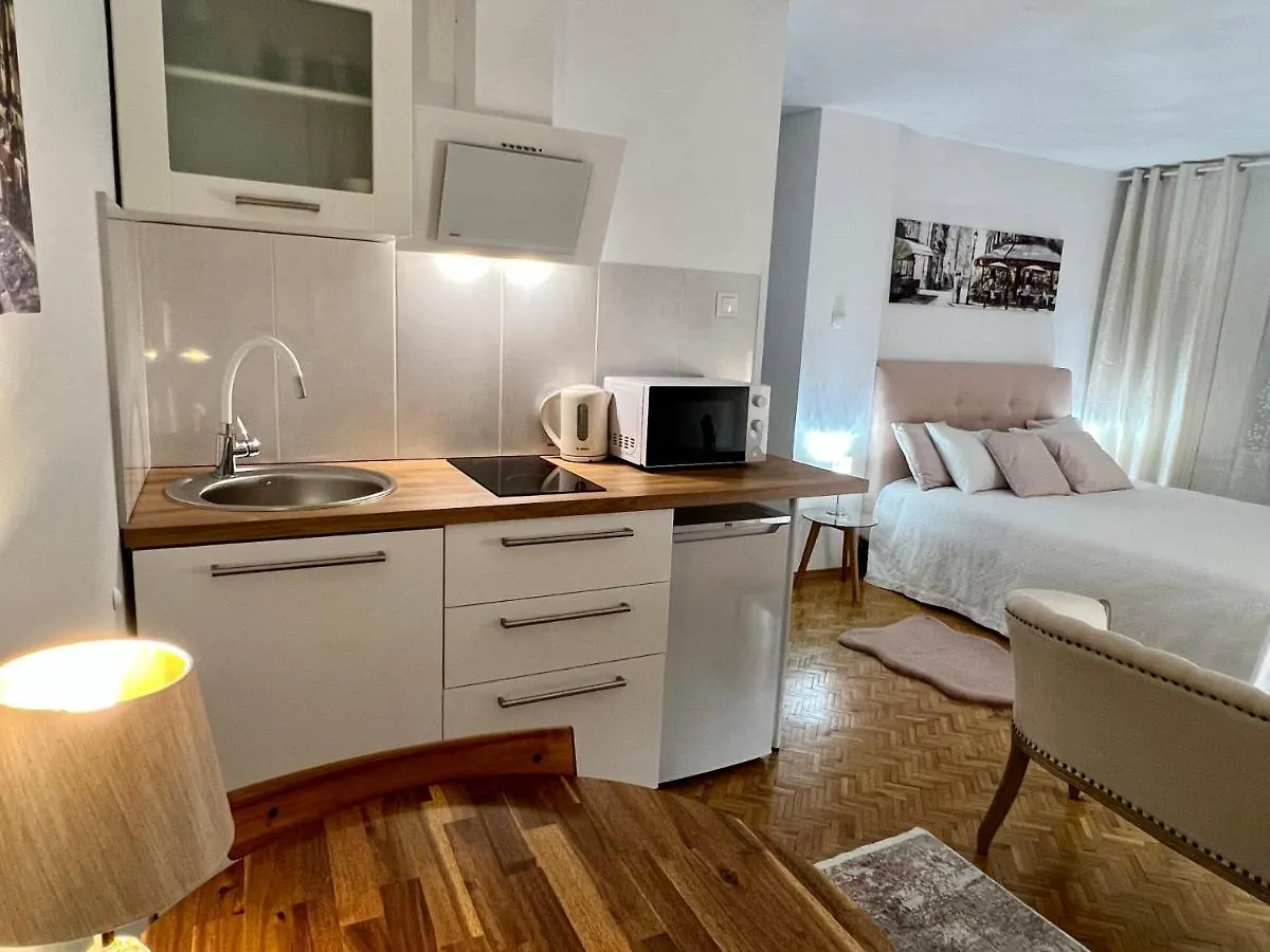Louis & Elza Old Town Romantic Apartments Wroclaw