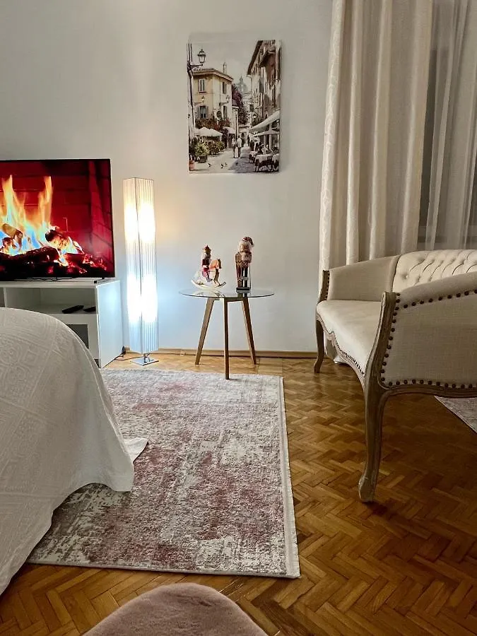 Louis & Elza Old Town Romantic Apartments Wroclaw 0*,  Poland